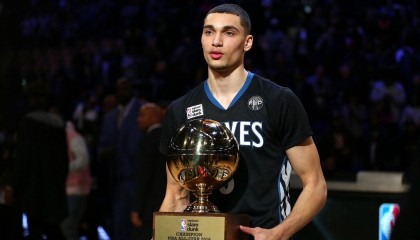 开云体育-布加勒斯特之夜，努涅斯舞动奇迹，罗马尼亚击碎越南黑马神话
