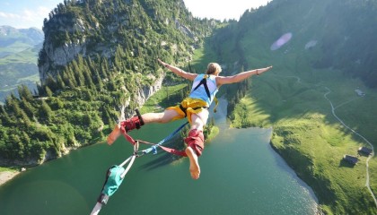 开云体育在线-巴尔韦德关键节点连续得分，拉齐奥打穿埃及背后的足球地理学