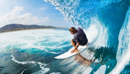 开云体育在线-霍勒迪表现堪称教科书，老鹰狂胜篮网，一场战术与意志的完美胜利